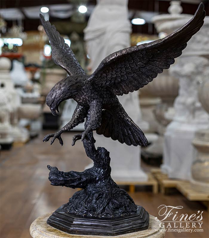 Bronze Eagle Landing Statue