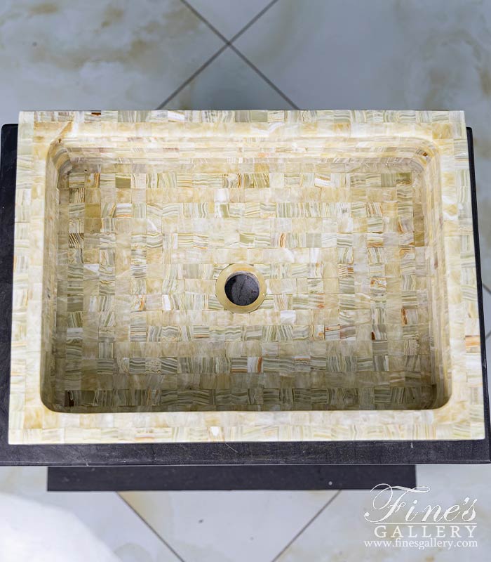 Farmhouse Sink in Rare Onyx