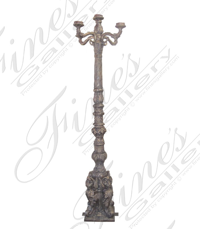 Regal Bronze Lamp Post
