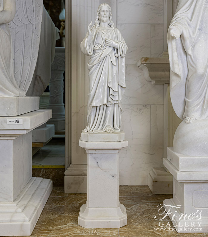 Sacred Heart of Jesus Statue in Statuary Marble
