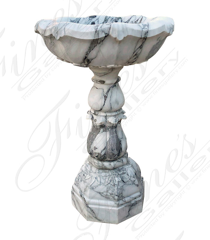 Superb Quality Birdbath Fountain in Arabascato Marble