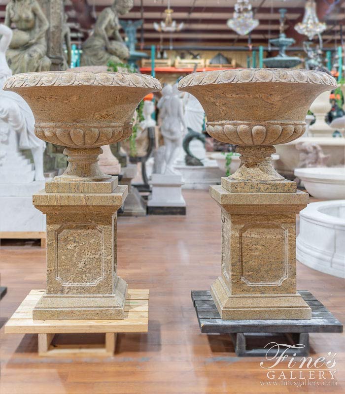 Round Shape Granite Stone Bowl and Planters with Relief Flower Carving Tree  Pots - China Garden Planter and Carved Planter price