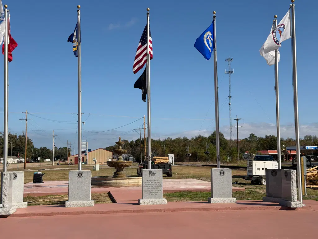 Veterans Memorial Park Granite Fountain Installation