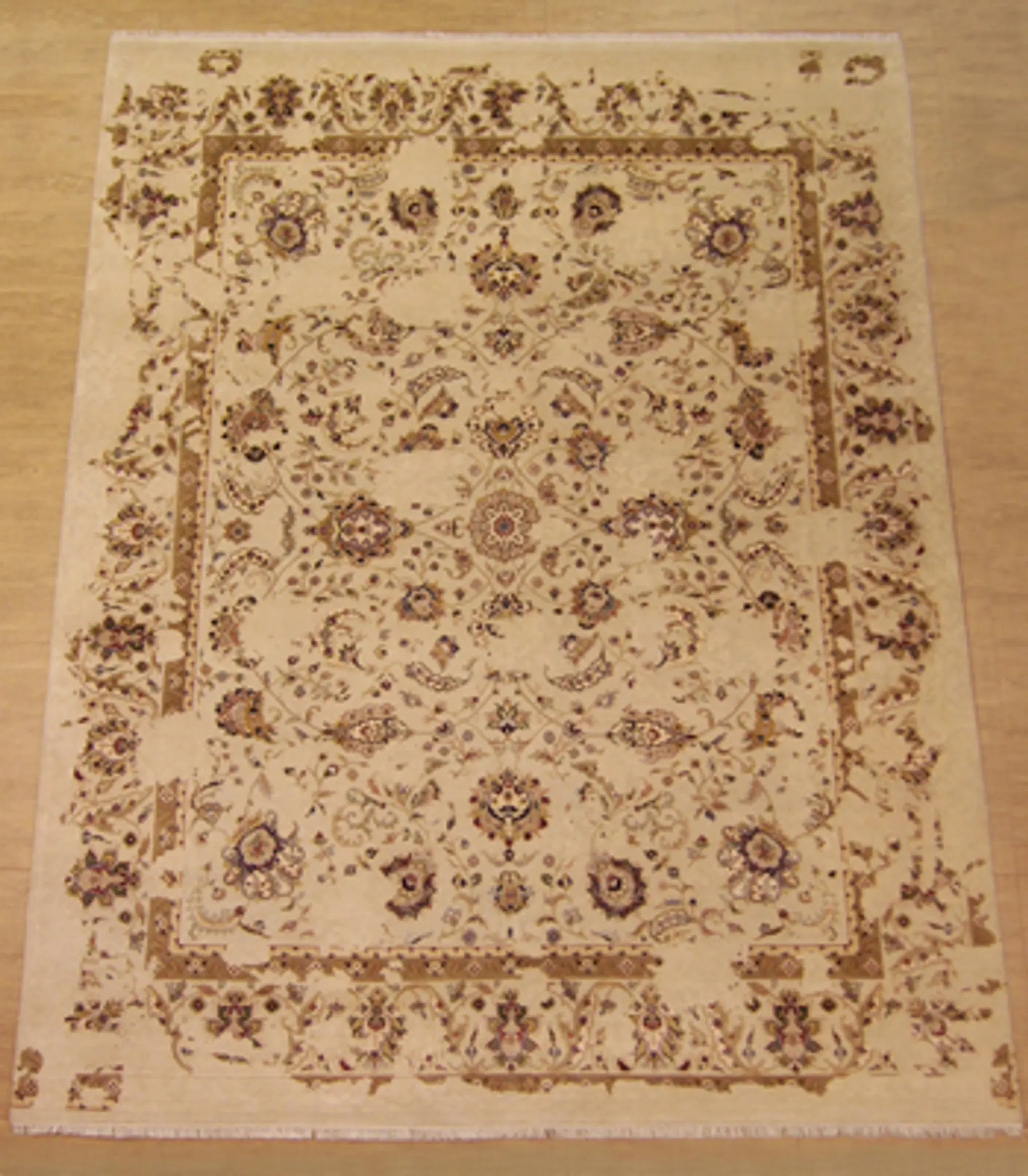 R7496 - main image