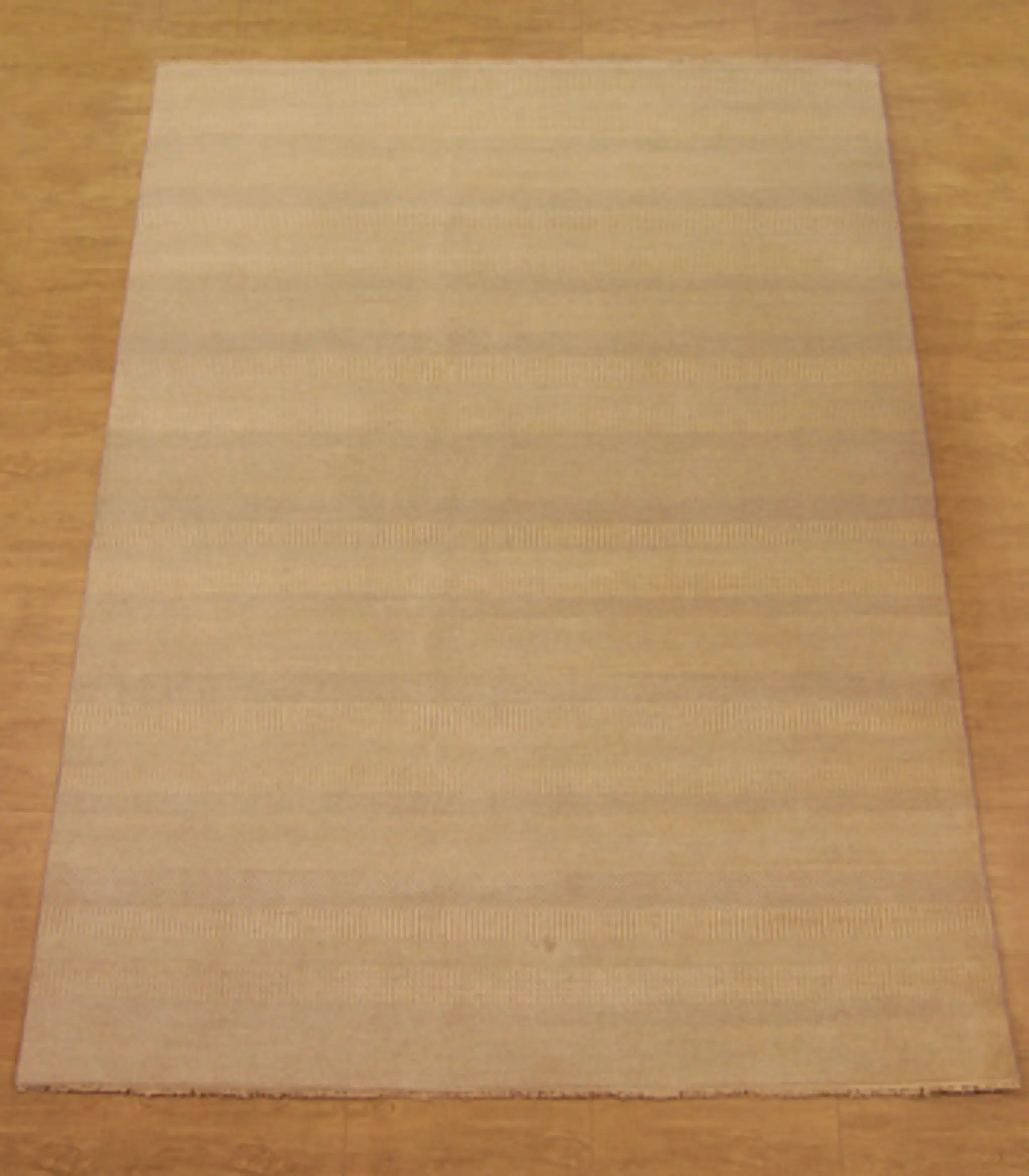R7571 - main image