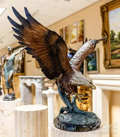 Graceful Landing Bronze Eagle