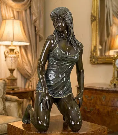 Bronze Lady Kneeling Statue