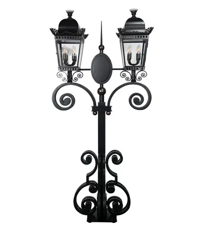 Estate Lamposts in Cast Iron Aluminium