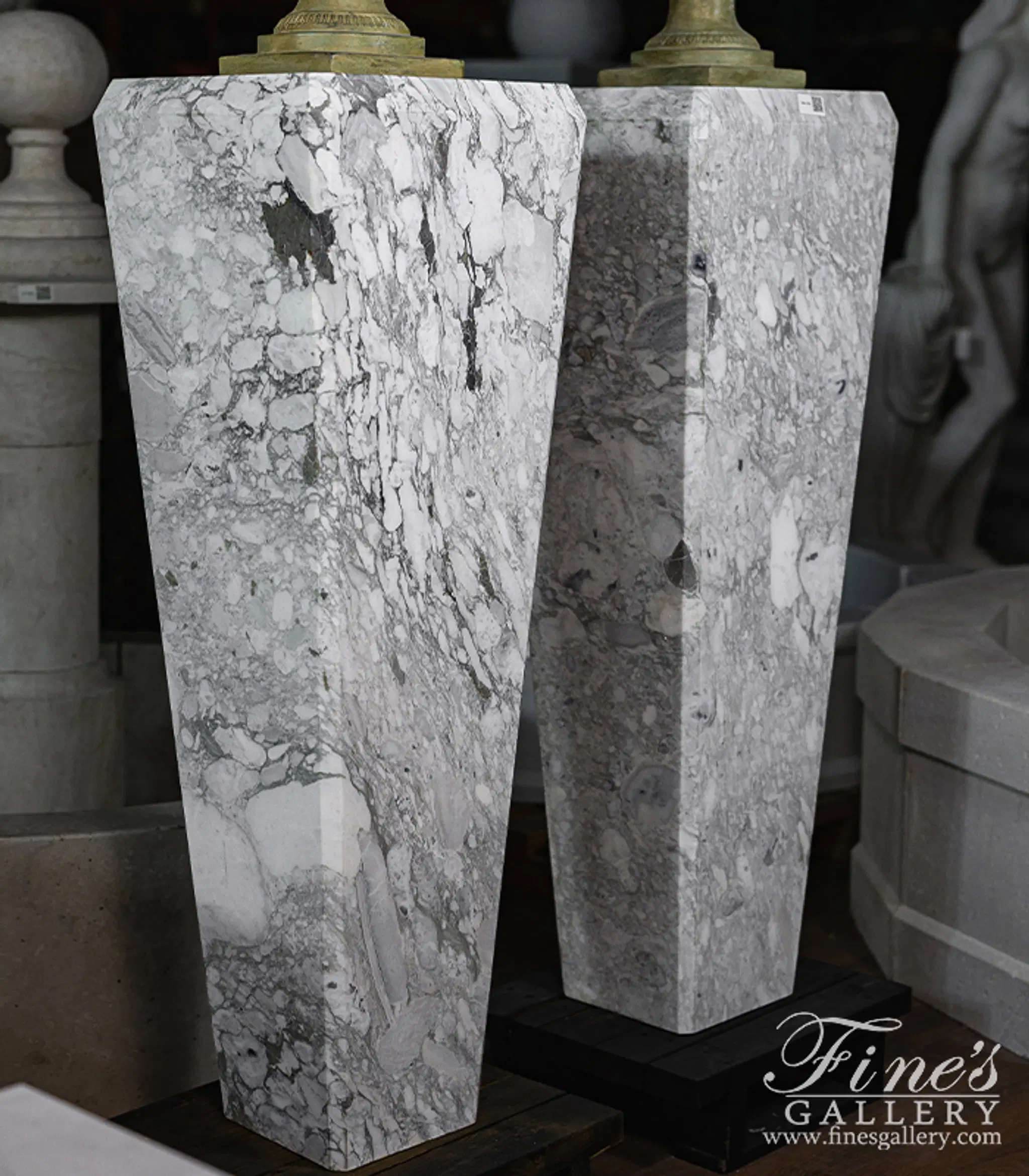 Arabascato Marble Pedestal Pair — Model MBS-294 — detail view 1
