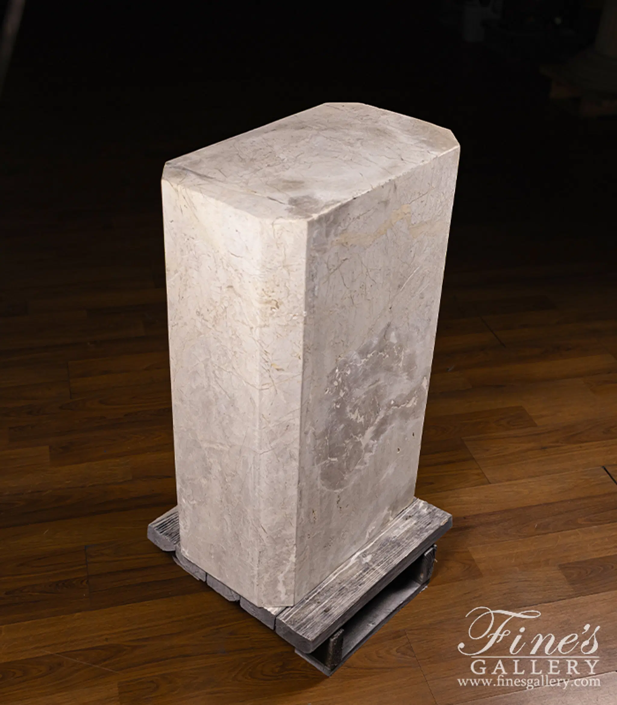 Vintage Age marble pedestal in Contemporary Style — Model MBS-369 — detail view 3