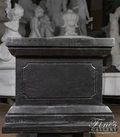 Classic Pedestal in Empador Black Marble