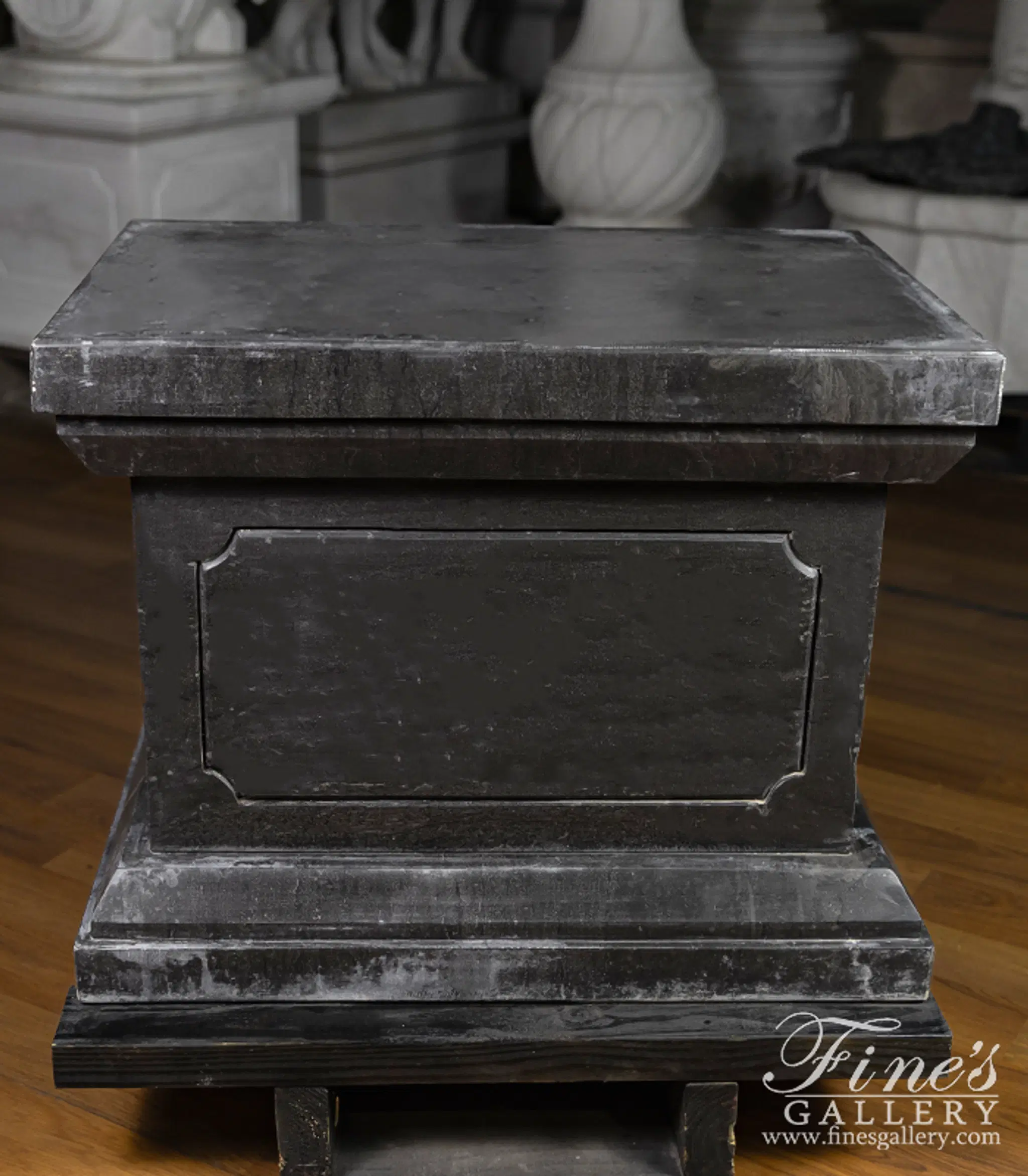 Classic Pedestal in Empador Black Marble — Model MBS-375 — detail view 1
