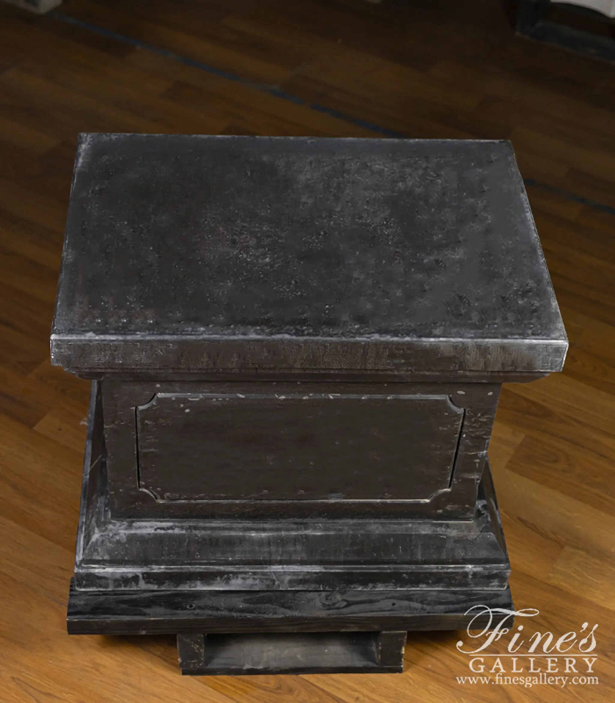 Classic Pedestal in Empador Black Marble — Model MBS-375 — detail view 2