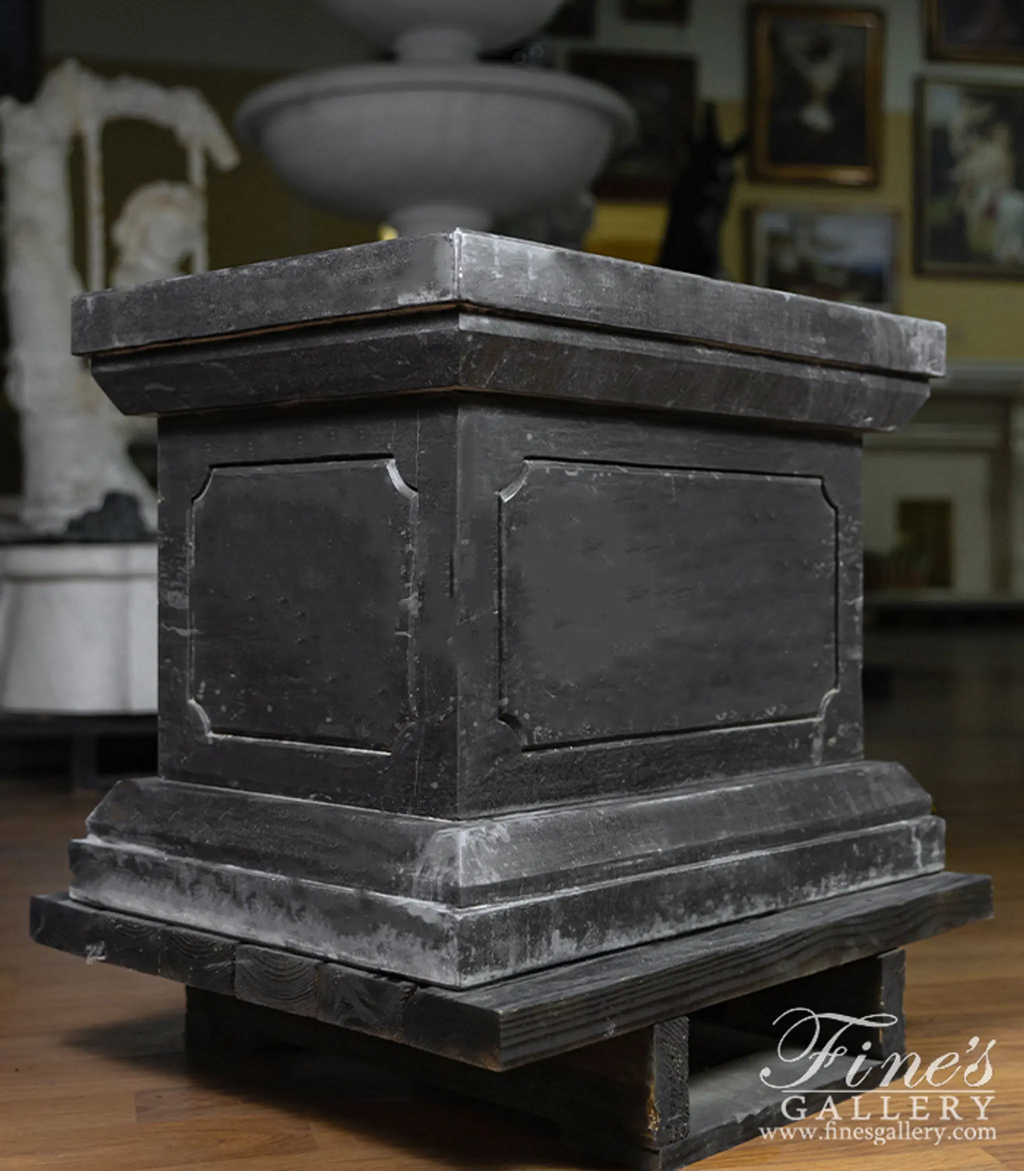 Classic Pedestal in Empador Black Marble — Model MBS-375 — detail view 3