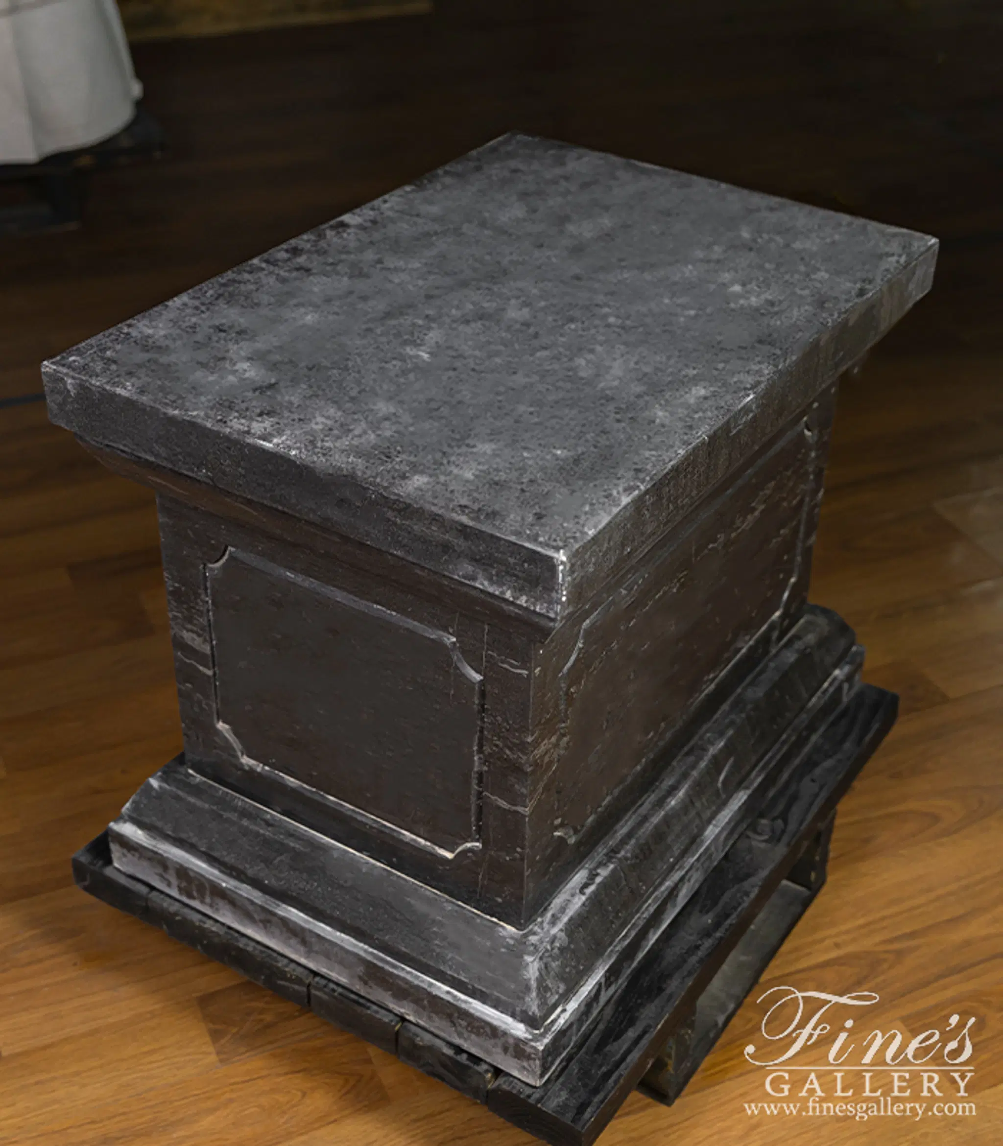 Classic Pedestal in Empador Black Marble — Model MBS-375 — detail view 4