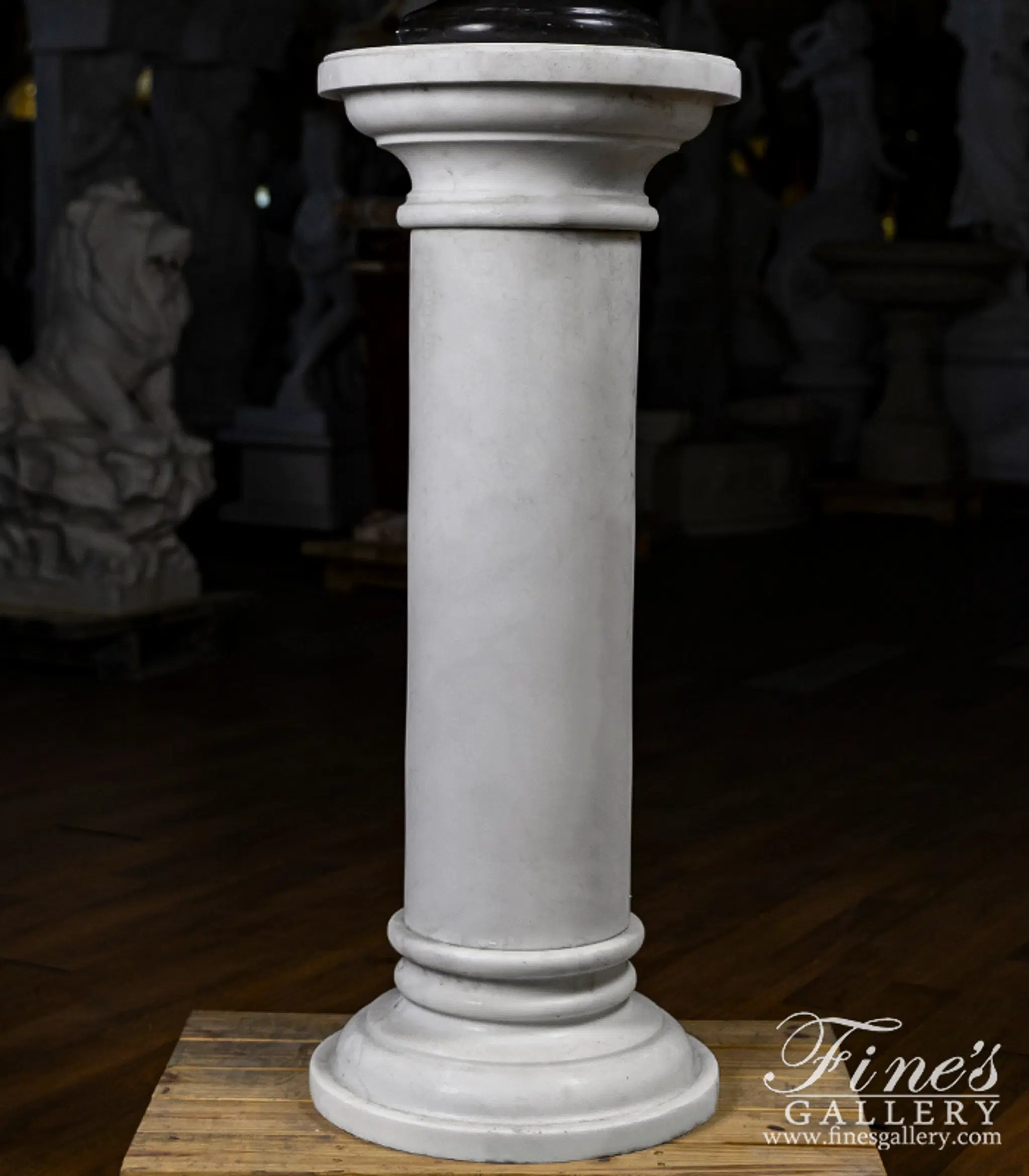 Classic Style Pedestal in Statuary Marble