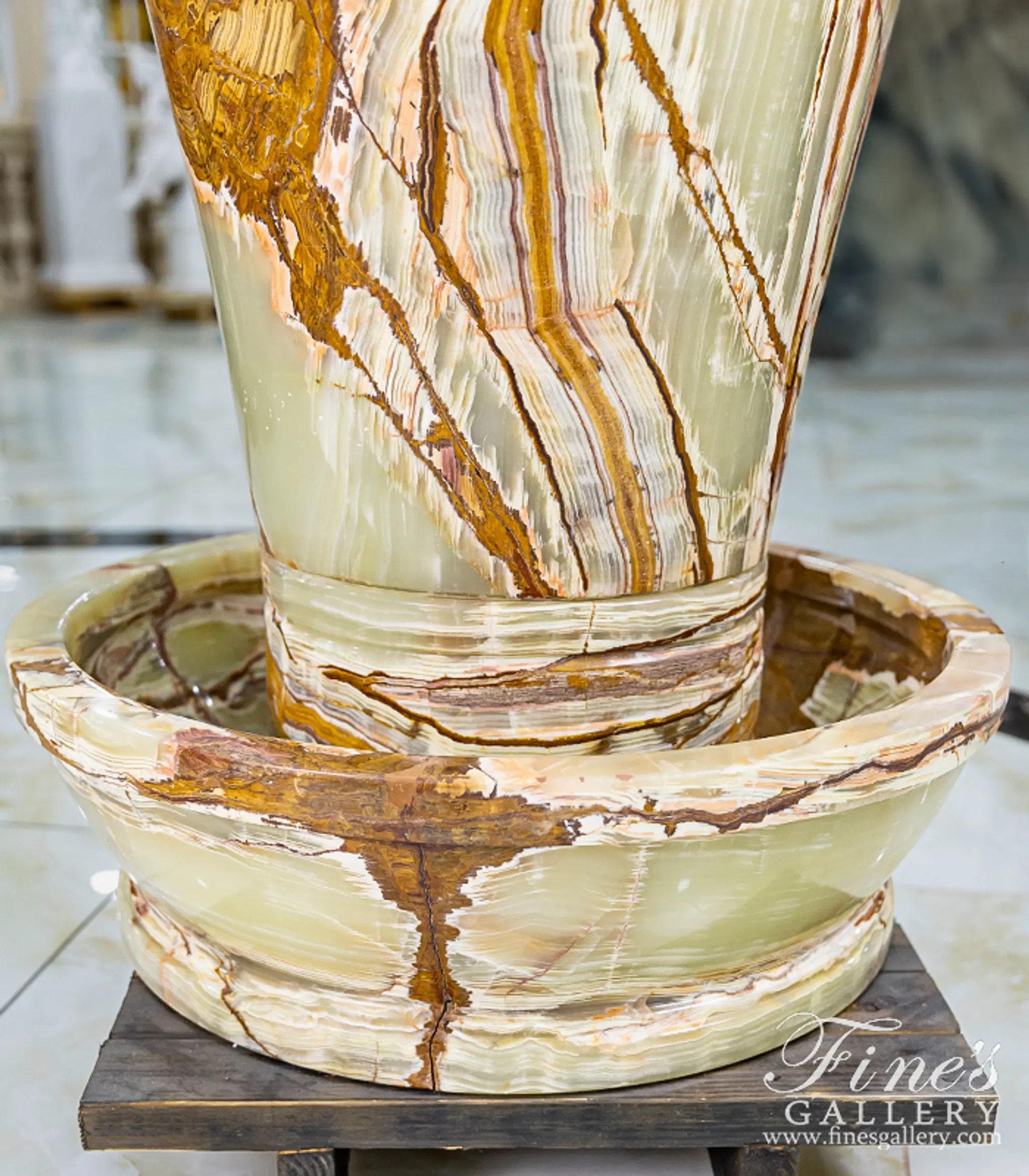 A Contemporary Urn Fountain in Stunning Green Onyx — Model MF-1735 — detail view 3