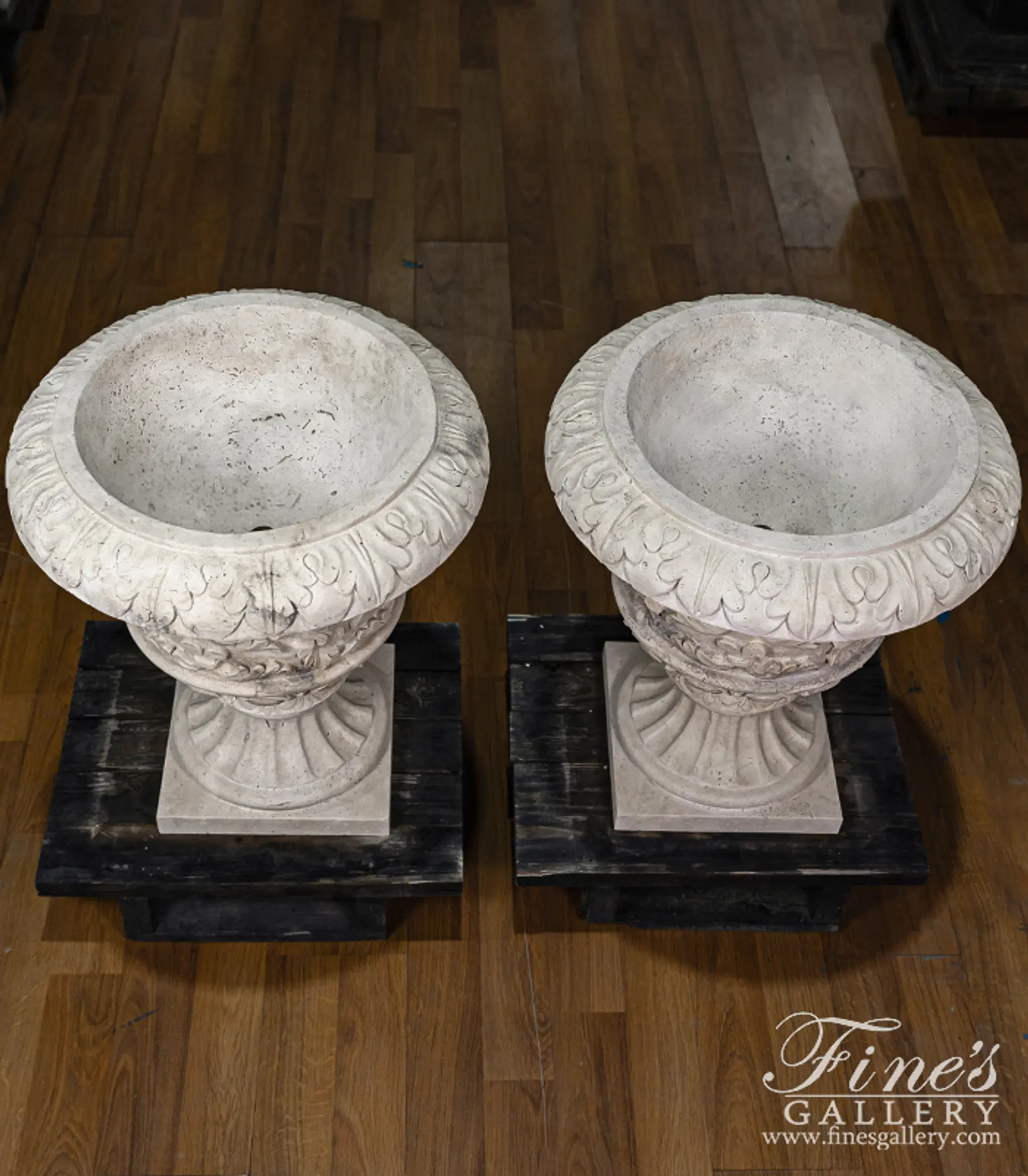 Classic Light Beige Travertine Marble Planter Pair — Model MP-520 — detail view 6