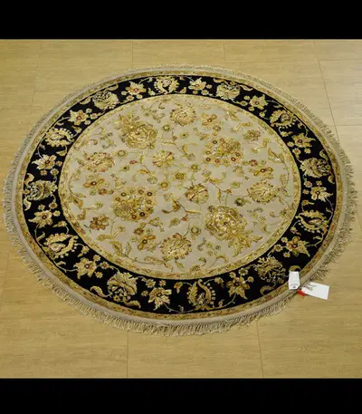 Round Rug